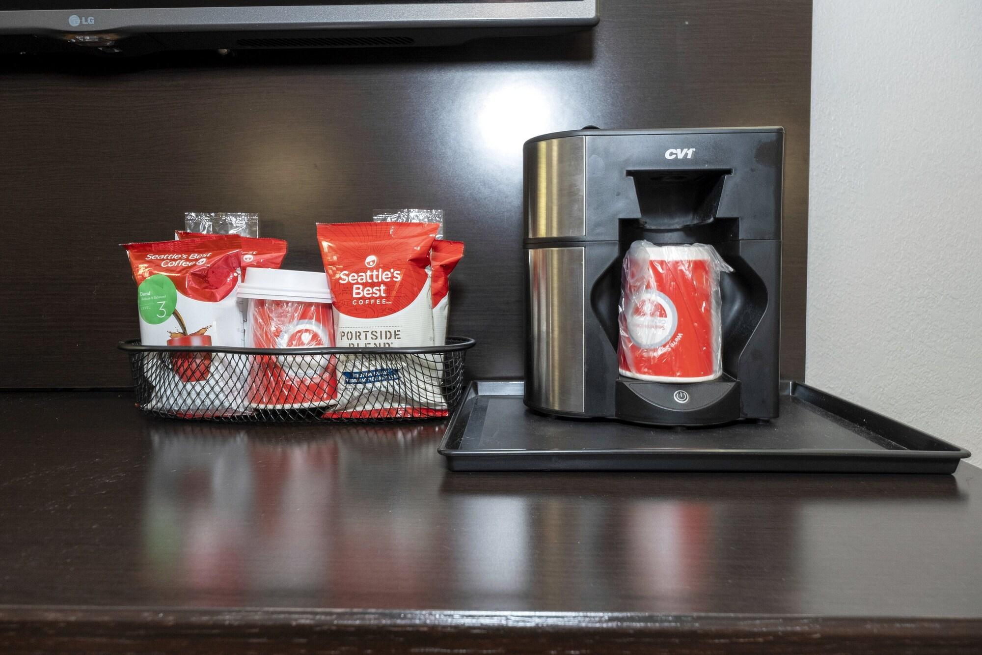 亨茨维尔红屋顶plus+汽车旅馆 外观 照片